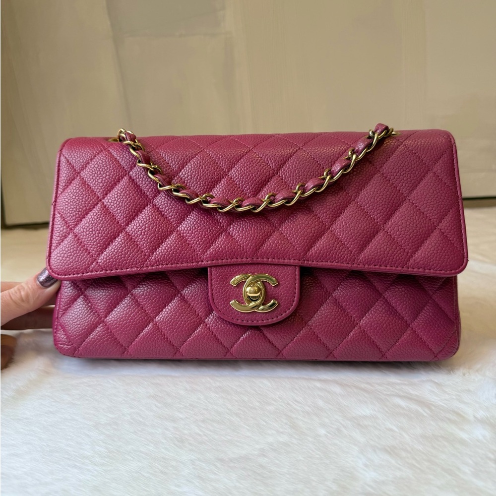 Chanel Vintage Fuschia Caviar Classic timeless flap Bag